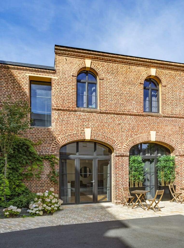 Saison® : portes-fenêtres et fenêtres à la française - Gris RAL 9007 extérieur et blanc RAL 9016