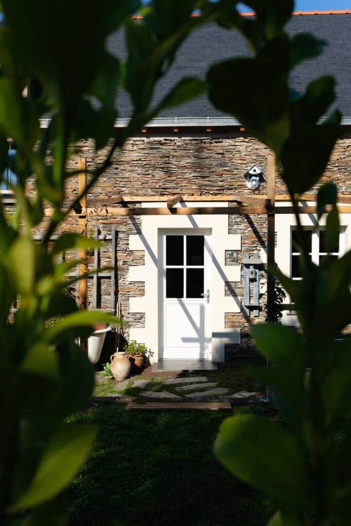 Porte d’entrée en bois, modèle Naulière