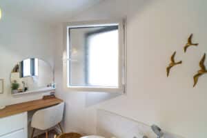 Fenêtre à la française alu - empreinte ® vue int salle de bain