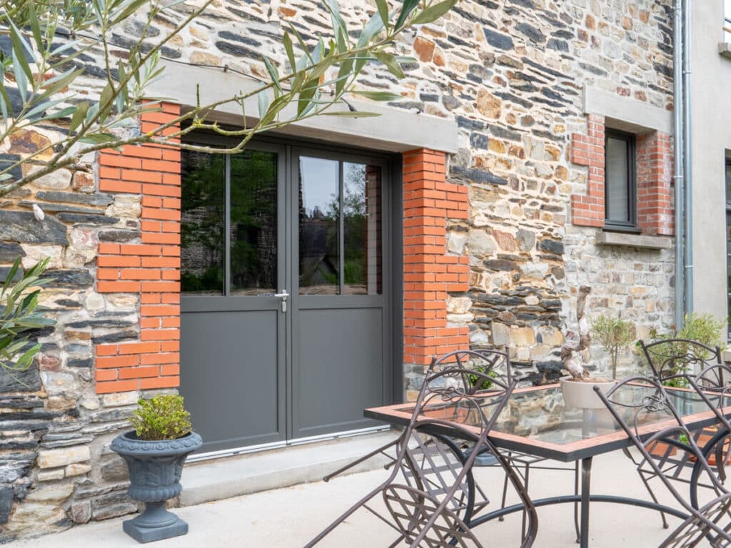 Porte-fenêtre aluminium - empreinte - Pasquet - PFF2vt - vue ext