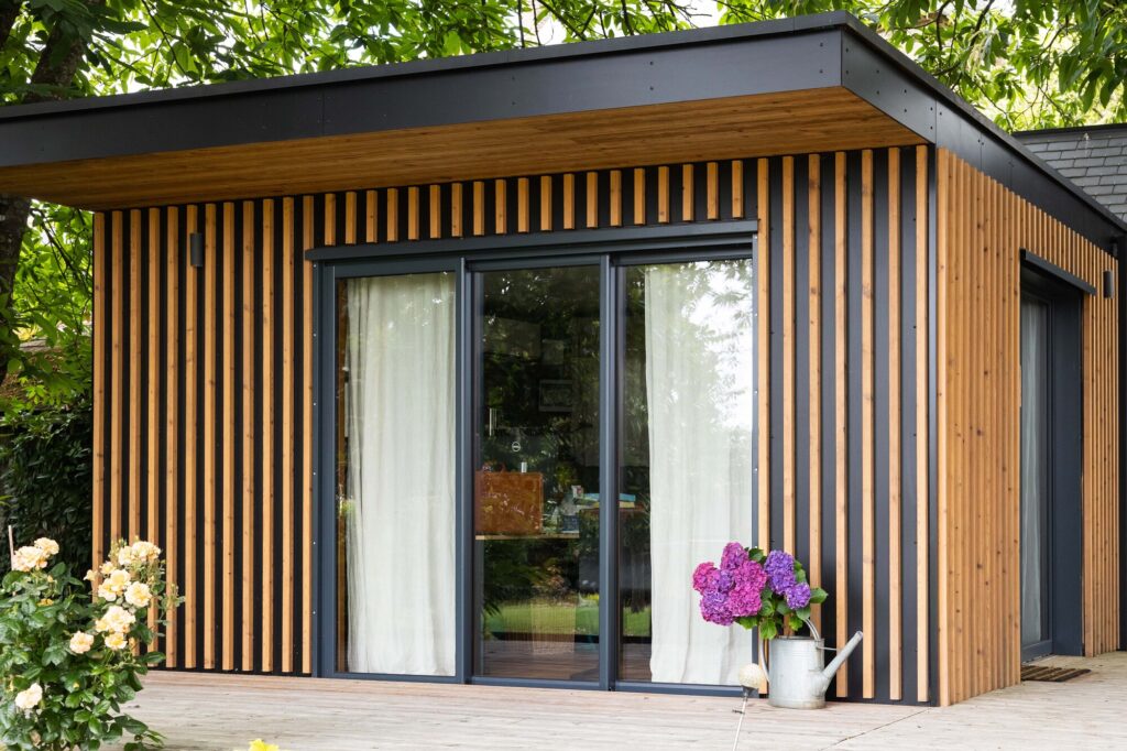 Baie vitrée coulissante - mixte - auralu® - mise en avant