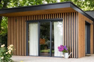 Baie vitrée coulissante - mixte - auralu® - mise en avant